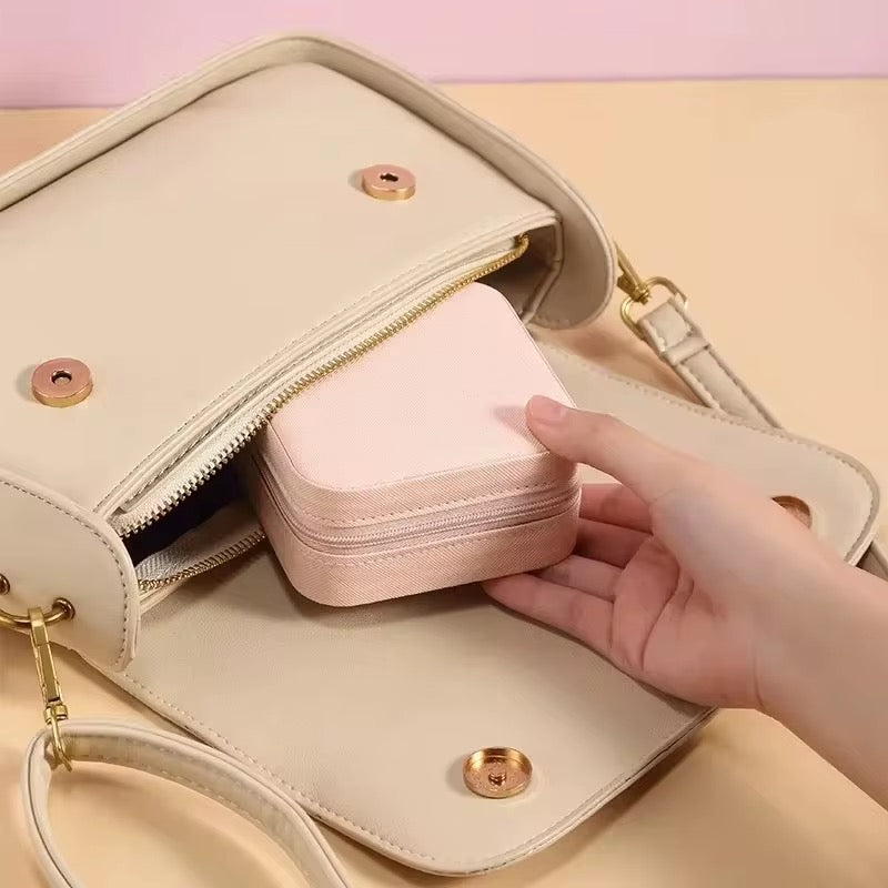 MINI COFFRET A BIJOUX PRÉMIUM PORTABLE 🥰