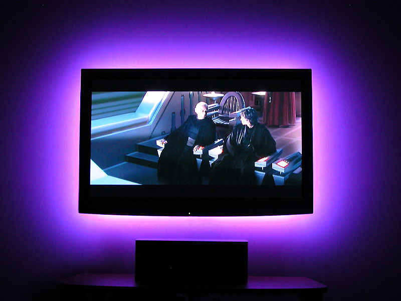 LED MULTICOLORE RGB POUR TÉLÉVISION ( 5M ) CONTRÔLE AVEC TÉLÉPHONE 📱